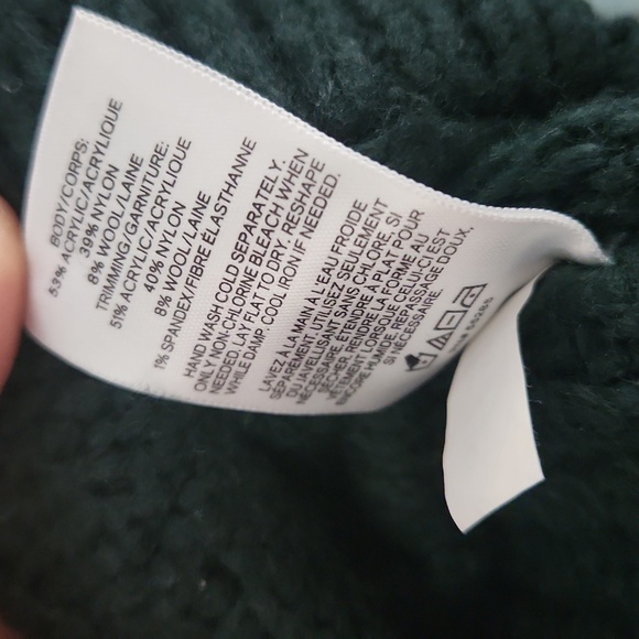 🔥12 HOUR FLASH SALE🔥 EXPRESS: Forest Green Sweater - Picture 3 of 6